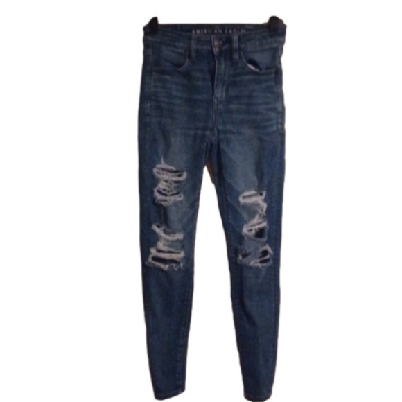 AMERICAN Eagle super distressed Next level stretch jeans.Size 2 short. No flaws. - Picture 1 of 10